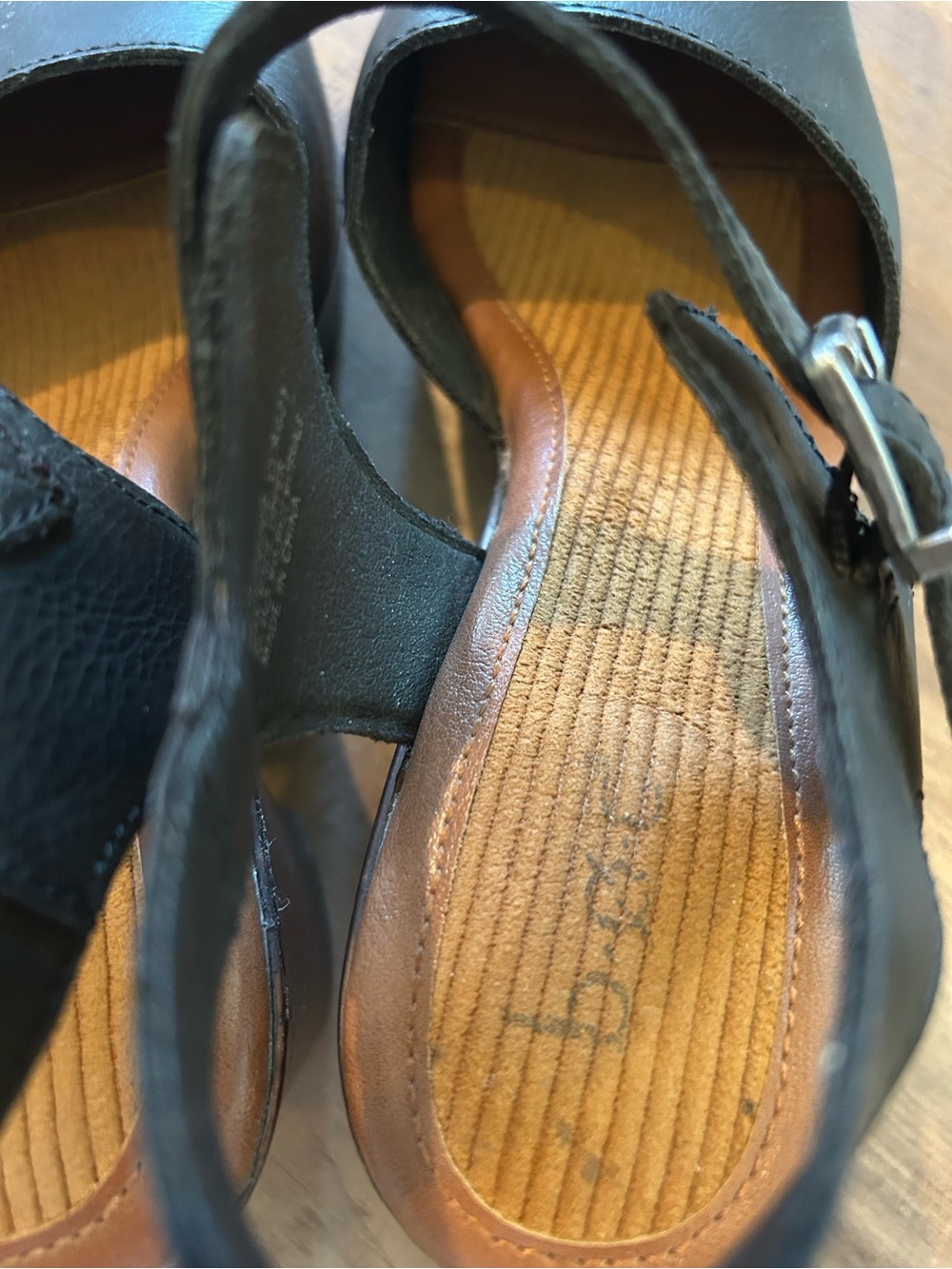 Boc Closed Toe Clog - women size 8 - Picture 6 of 7
